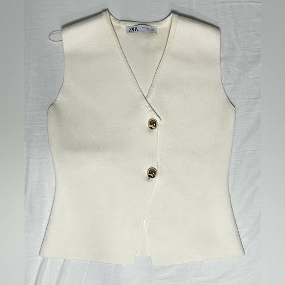 Zara Off-White Buttoned Vest - Picture 1 of 3